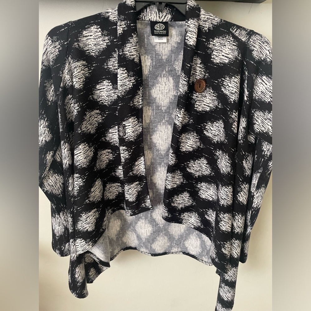 BOBEAU Jacket Cover Up Sz Sm Black and White